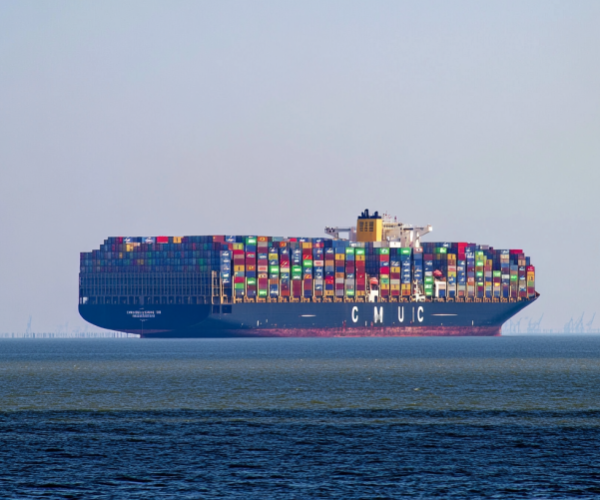thefablesoflife_Photo_of_a_big_container_ship_on_sea_with_many__8c953669-04bc-48b9-b9c5-d7f74b51c0a9